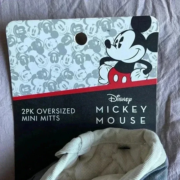 Disney Minnie and Mickey~Mr and Mrs oven mitts - Picture 4 of 4